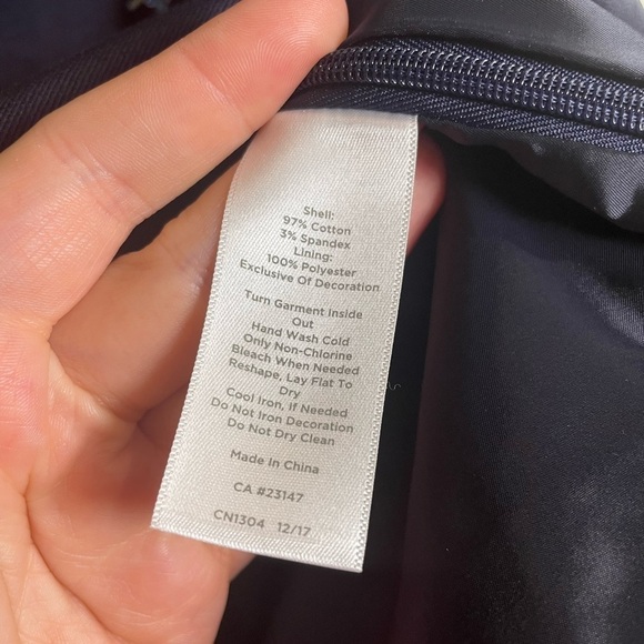 RSVP Talbots Faille Sequin Beaded Jewel Insect Top Size 6 NWT - Picture 9 of 9